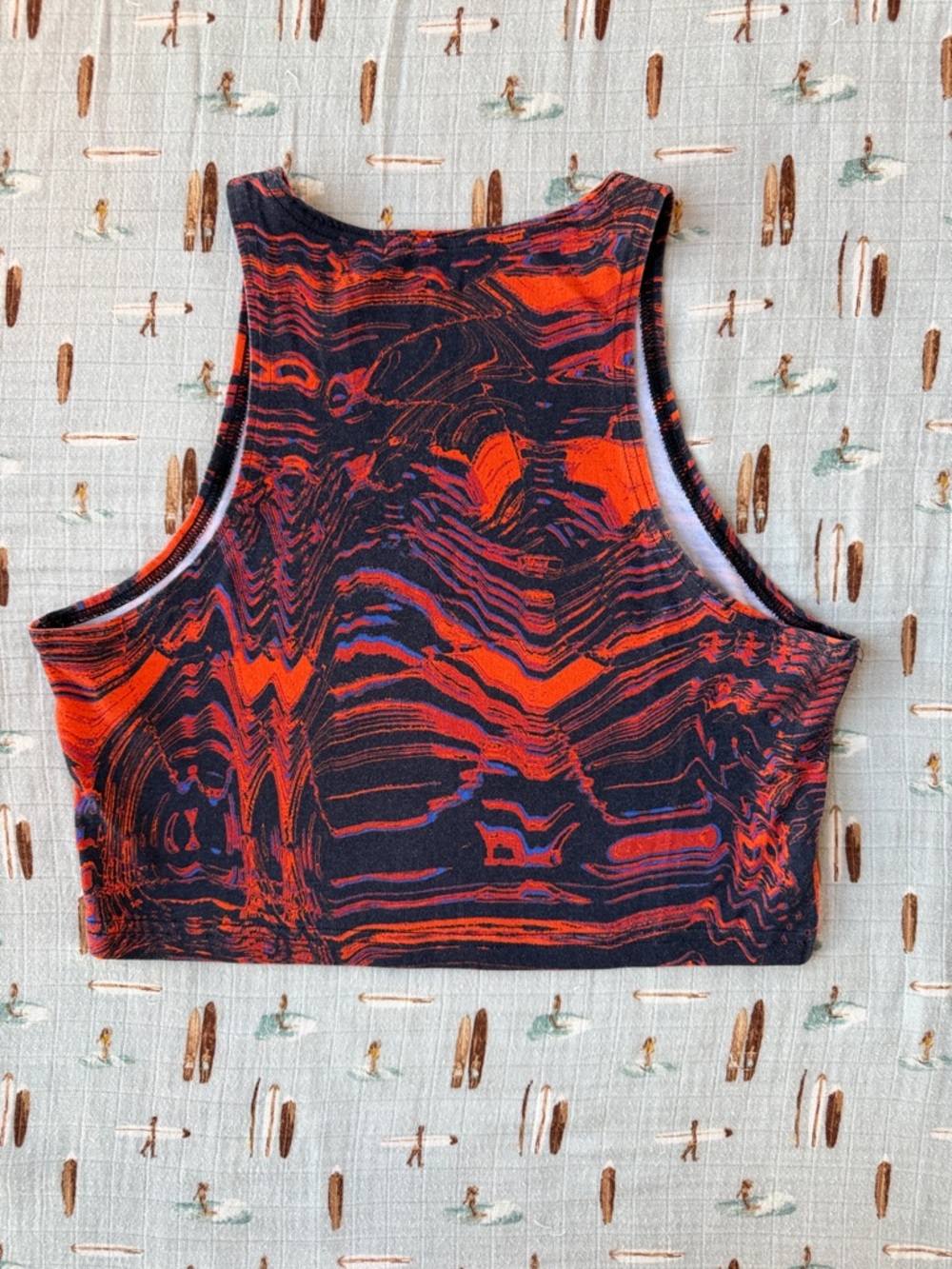 Nike Women’s Black & Red Abstract Crop Tank - Picture 4 of 6
